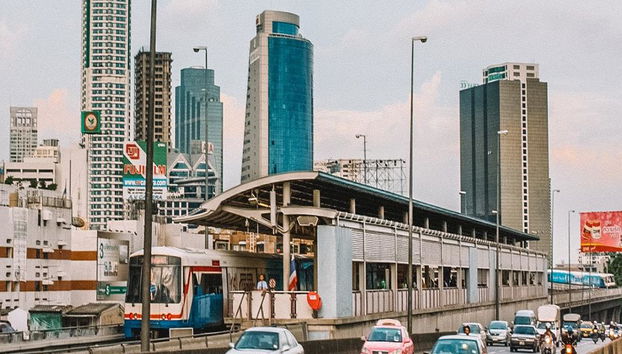 Bangkok Street Art and Food – Half-Day Walking Tour - Photo 4