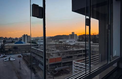 Flat Completo c/ Piscina e Garagem - Foto 18