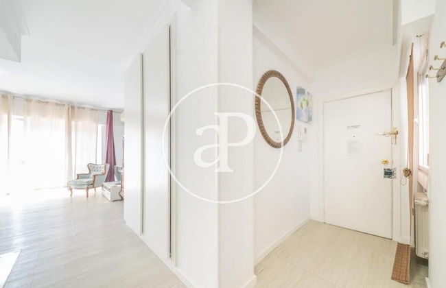 Light and Airy Apartment Right Behind the Iconic Plaza de España, - Foto 15