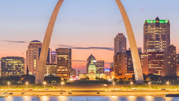 Visite dans Saint-Louis en petit groupe + Bateau sur le fleuve Mississippi + Vol en hélicoptère