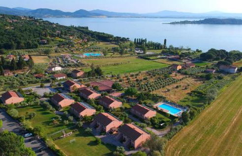 Stunning Apartment In San Feliciano - Foto 12