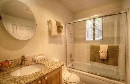 Cozy Mountain Hideaway home - Foto 14