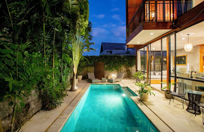 Azure 2BR Modern Private Pool Villa in Pererenan - Photo 25