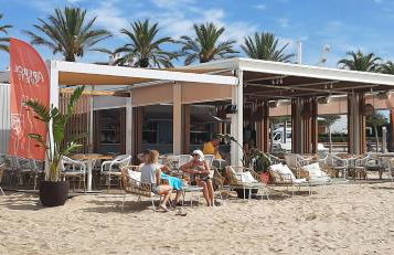 50 m de la plage! Proche du centre ville! Piscine! Vue sur mer et montagnes! Wifi! 2 vélos à disposition! - Photo 45