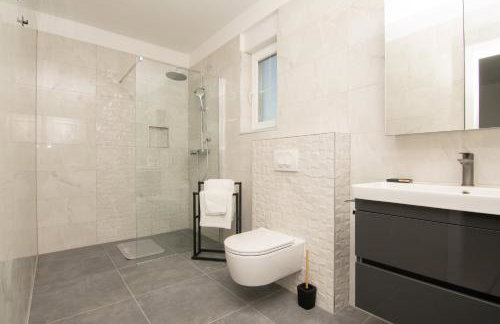 VILLA OCEAN BREEZE with pool - Foto 26