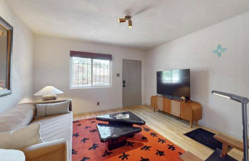 King Bed Centrally Located - Foto 11