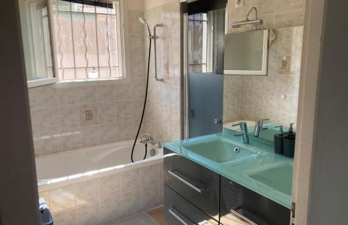 Maison au calme avec piscine à débordement - Foto 10