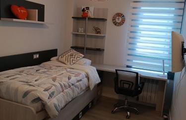 ¡Al lado de la Clínica Oftalmológica Vega! - Foto 30