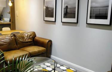 Modern Town Apartment with Terrace - Foto 7