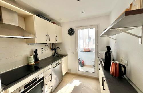 Stunning front line apartment with golf and mountains view - Foto 19