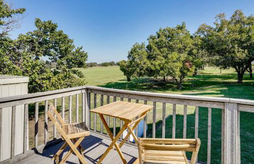 Couples Retreat on Farm 6 Mi to Dwtn Weatherford! - Foto 1