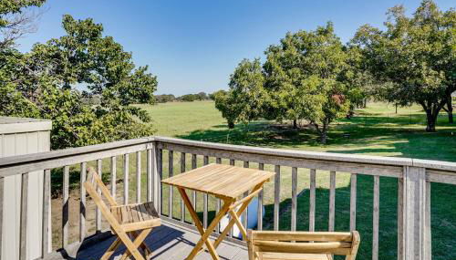 Couples Retreat on Farm 6 Mi to Dwtn Weatherford! - Foto 1