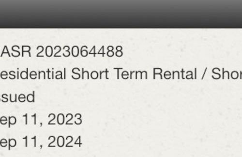 Huge Rooftop Patio at this Stunning Spacious House - Foto 45