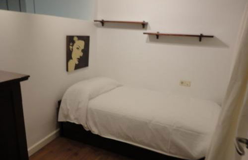 Center Valencia - Photo 52