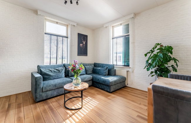 Spacious Farmhouse in Silvolde With Garden - Photo 19