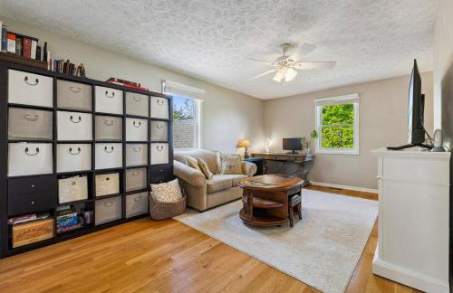 Hoosier Estate - Steps to IU - Photo 31