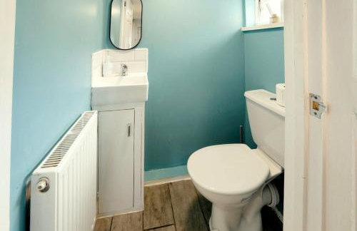 Stunning Lux 3 Bedroom home Priv Parking in Birmingham - Photo 21