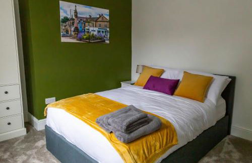 Spacious Cottage with Private Hot Tub - Foto 4