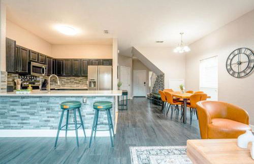 Full House HotTub Mins to UCF - Foto 10