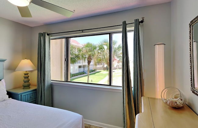 Sunset Harbor #2-204 - Latitude Adjustment - Foto 3