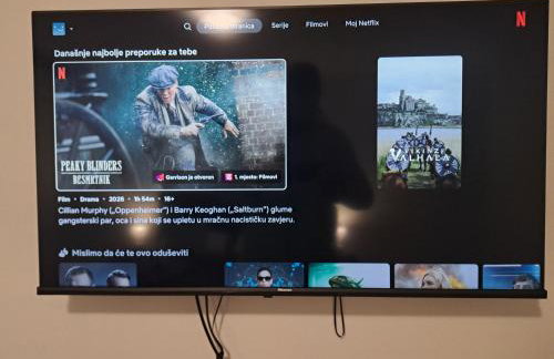 Apartments Orlić - Self check-in with code, WI-FI, Netflix, smart TV, garden, terrace - Photo 37