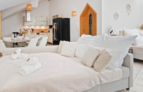 flair Apartment Stadtoase Fulda I private Sauna & Whirlpool I Balkon I 2x Parken I Kaffee I Highspeed WLAN I Disney plus - Foto 25