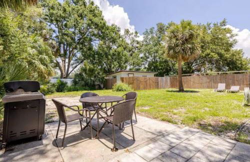 Central Tampa Contractor Base Private Room Shared Spaces - Foto 7