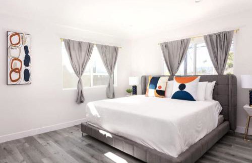 Relax in Spacious 3BR Apt Sleeps 8 and Parking - Foto 15