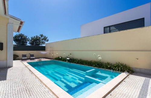 Aroeira Sunny Villa - Heated Pool extra cost - Foto 53
