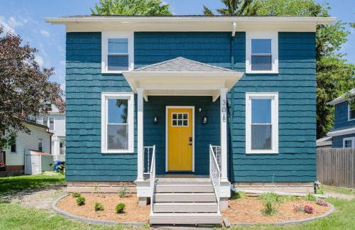 Downtown Walkable - 2 bed 1 bath King Bed - Foto 9