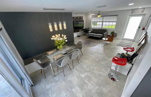 Modern pool home on the lake near Hardrock FLL airport - Foto 28