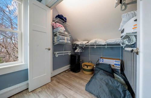 Luxe Coastal Retreat with Hot Tub & Spring Fires - Foto 12