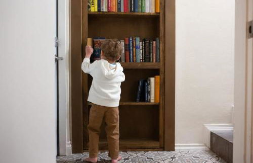 5BR Oasis with Pool, Arcade, Sauna - Photo 8