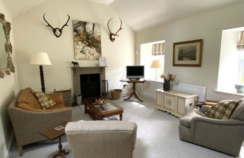 Riverside Cottage, Bridge of Balgie, Glenlyon, Perthshire - Foto 4