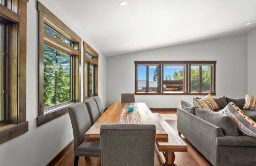 Snowghost Den-Luxury Ski In Ski Out Home Sleeps 9 with 3 Bedrooms 2 and a half Bathrooms and Private Hot Tub - Foto 36