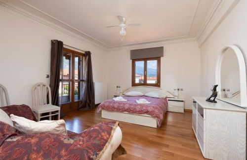 Christina's Twin Palm Trees House - Foto 18