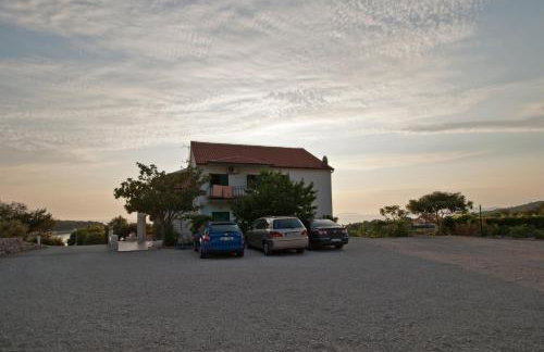 Buntin Apartments - Photo 11