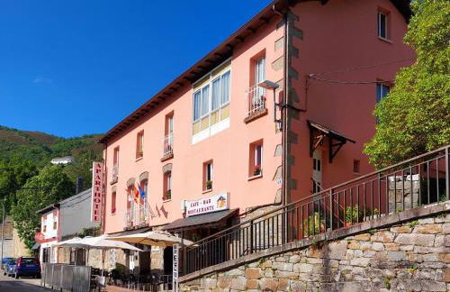 Apartahotel portal de leon - Photo 58