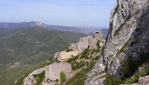 Castello di Peyrepertuse, paese cataro,