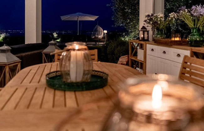 Charming Green and Blue Villa by Wonderful Italy - Photo 39