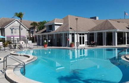 Two bed condo in Parkway Palms Resort condo - Foto 22