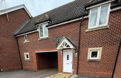 Lovely Coach House - Photo 2