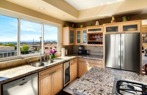 Oceanview Coastal Retreat in Redondo Beach - Foto 15