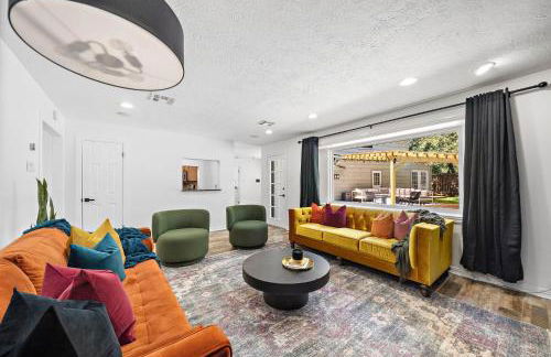 The Pines I Sleeps 12 I Private Pool I Patio & BBQ - Foto 13