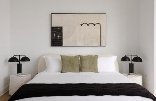 Premier Penthouses and Apartment with Captivating Views of Millennium Park - Photo 8