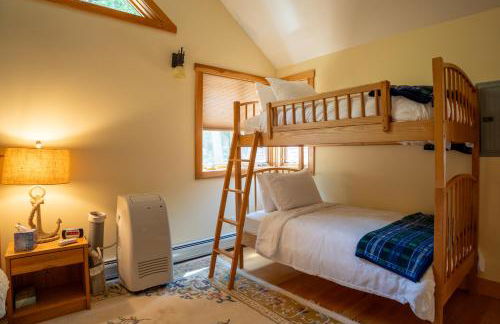 Rustic-modern Lake House in Milton Near Burlington and Eagle Mountain - Foto 25