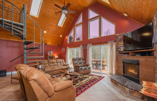 Cabin at Slope's Edge - Photo 14