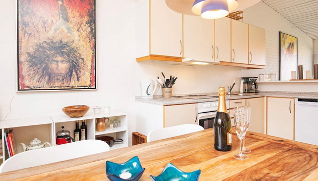 6 Person Holiday Home on a Holiday Park in Saeby - Foto 5, Cocina privada