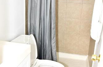 Handsome Home Renovated - close to Metro - Foto 23