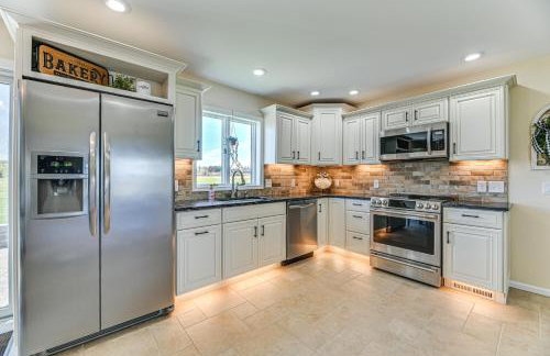 Geneva Family Home with Patio Near Seneca Lake! - Foto 10